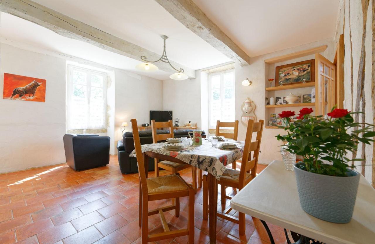 Le Guitou Villa Monlezun Buitenkant foto