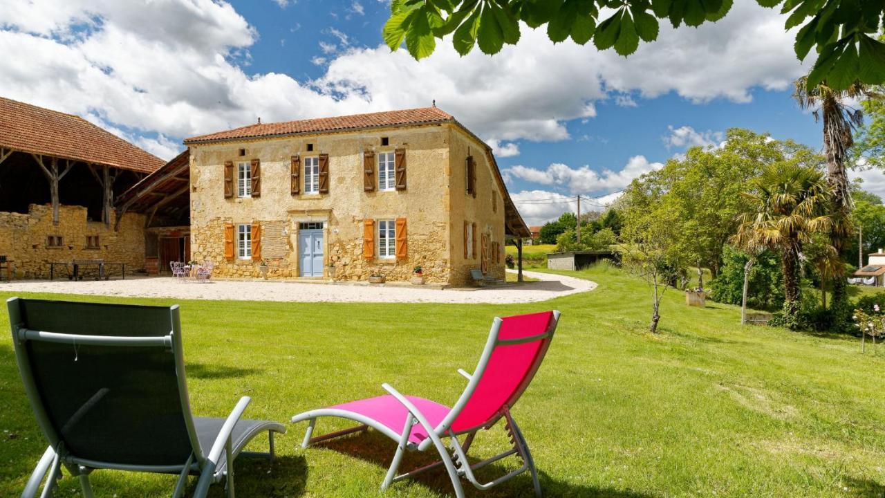 Le Guitou Villa Monlezun Buitenkant foto