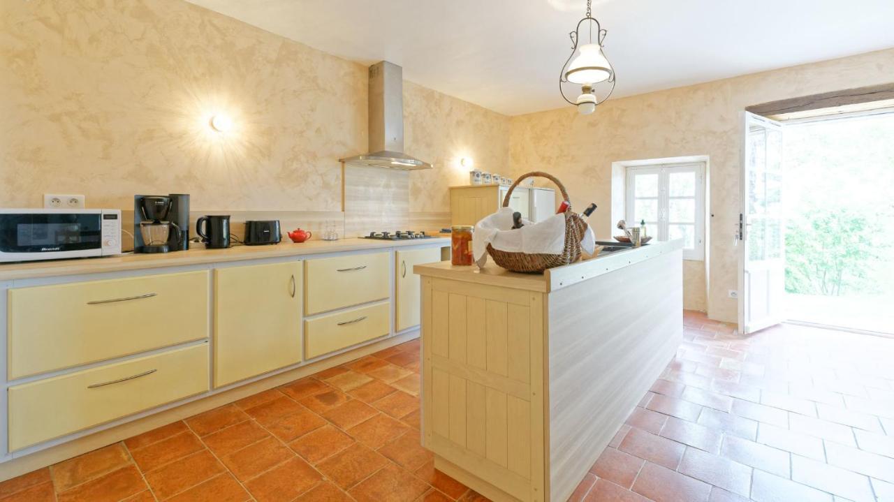 Le Guitou Villa Monlezun Buitenkant foto